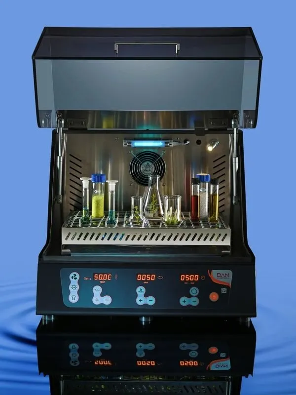 Glassco Agitatore Incubatore Orbitale Refrigerato