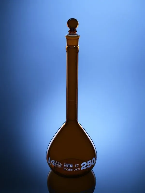 Glassco matraccio tarato ambrato classe A ASTM